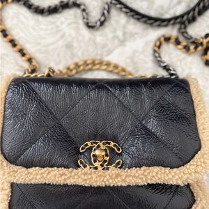 CHANEL Black and Cream Quilted Shoulder Bag